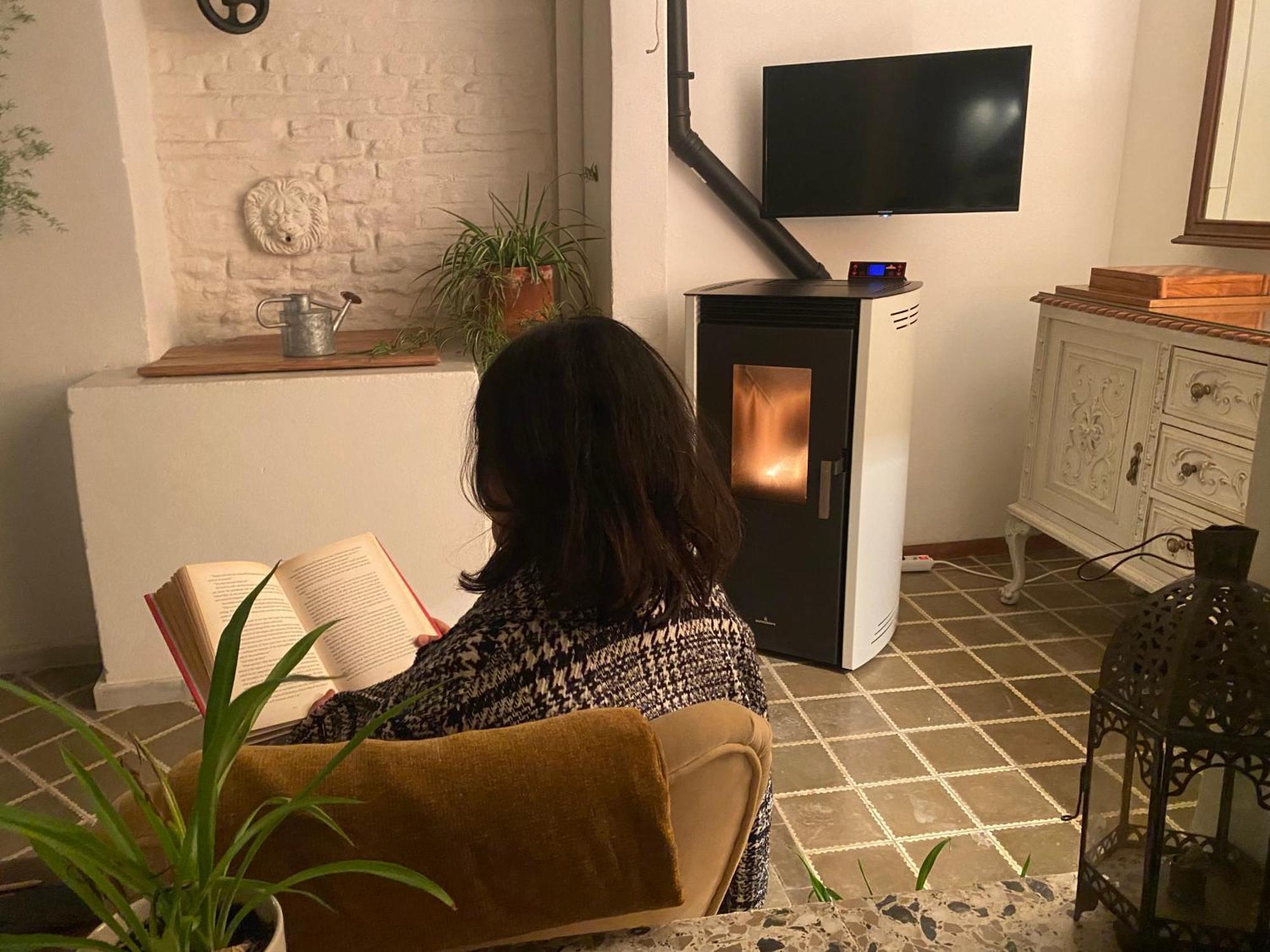 Casa Leon Blanco Carmona Reformada Centrica Con Chimenea Y Terraza Con Vistas Villa Екстериор снимка